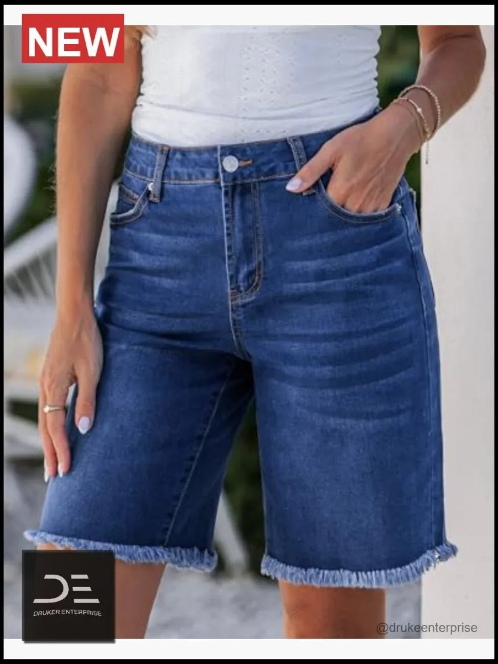 Mid Rise Raw Hem Bermuda Shorts with Pockets Stretchy Denim